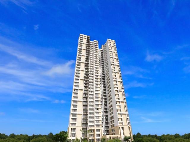 4 BHK Apartment in Sector 128 for resale Noida. The reference number is 20078636