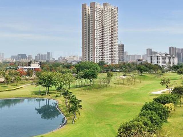 4 BHK Apartment in Sector 128 for resale Noida. The reference number is 20151267