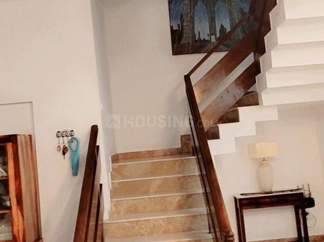 4 BHK Apartment in Sector 128 for resale Noida. The reference number is 20725162
