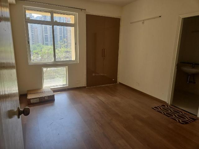 4 BHK Apartment in Sector 129 for resale Noida. The reference number is 19715661