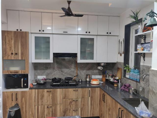 4 BHK Apartment in Sector 12 Dwarka for rent New Delhi. The reference number is 17741997