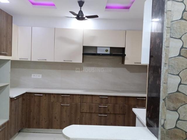 4 BHK Apartment in Sector 12 Dwarka for resale New Delhi. The reference number is 19048516