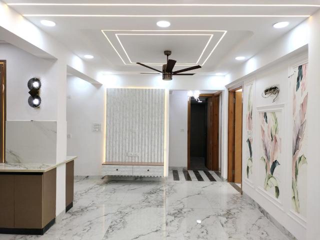 4 BHK Apartment in Sector 12 Dwarka for resale New Delhi. The reference number is 19568657
