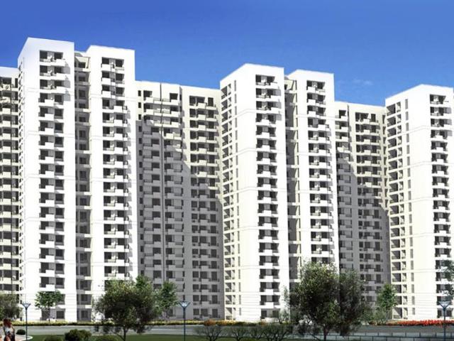 4 BHK Apartment in Sector 133 for resale Noida. The reference number is 20795620