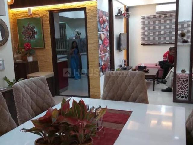4 BHK Apartment in Sector 131 for rent Noida. The reference number is 19870175