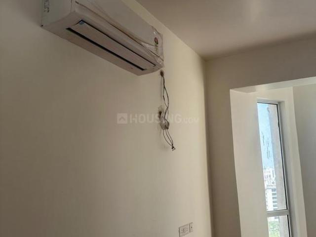4 BHK Apartment in Sector 131 for resale Noida. The reference number is 20583403