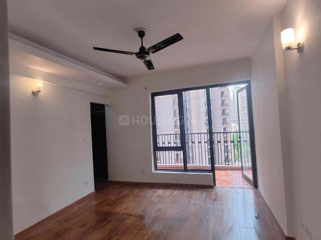 4 BHK Apartment in Sector 137 for rent Noida. The reference number is 19761605