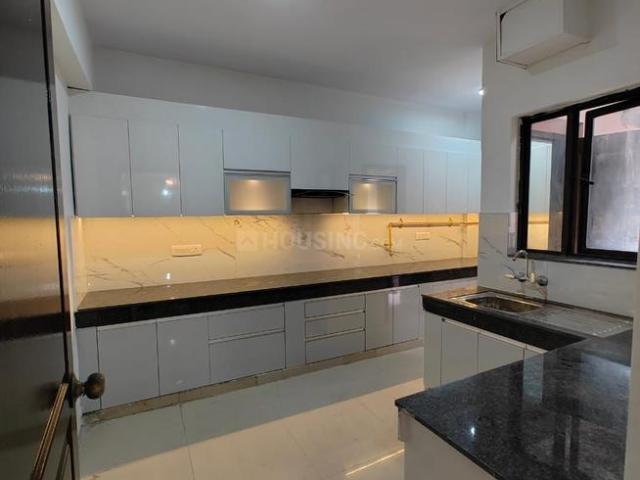 4 BHK Apartment in Sector 137 for rent Noida. The reference number is 20200105