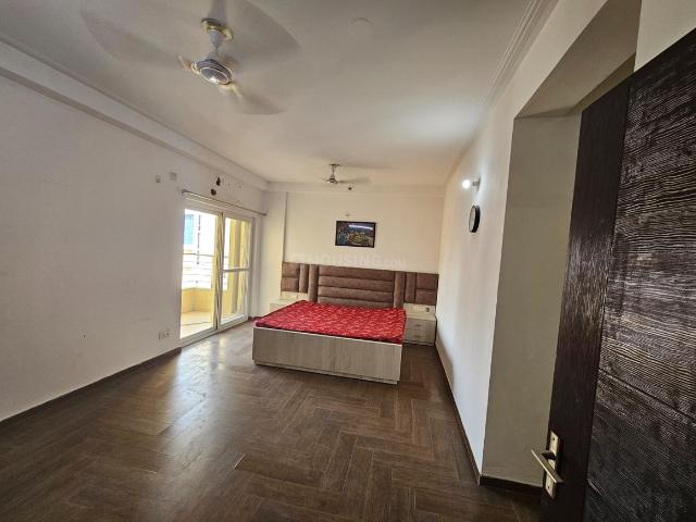 4 BHK Apartment in Sector 137 for rent Noida. The reference number is 20659782