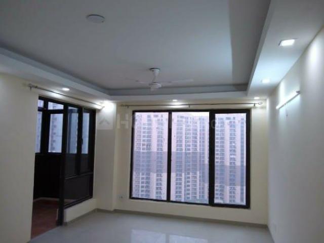 4 BHK Apartment in Sector 137 for resale Noida. The reference number is 20753276