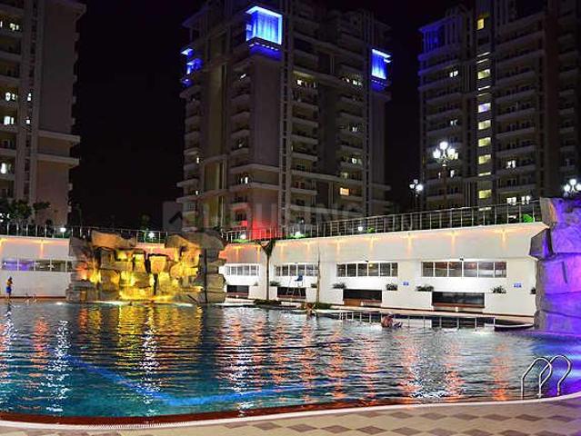 4 BHK Apartment in Sector 137 for resale Noida. The reference number is 21003641