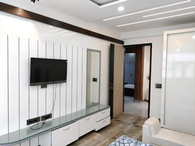 4 BHK Apartment in Sector 13 Dwarka for resale New Delhi. The reference number is 19450431