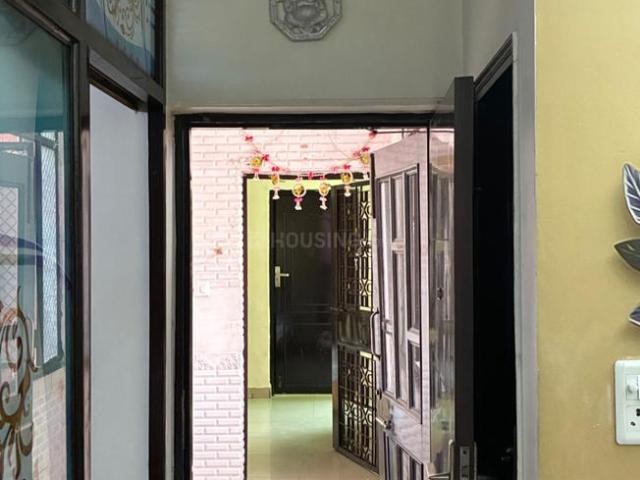 4 BHK Apartment in Sector 13 Rohini for resale New Delhi. The reference number is 18503698