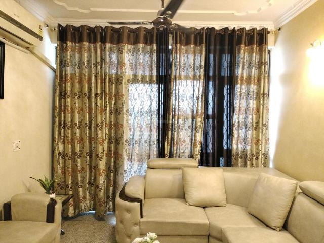4 BHK Apartment in Sector 1 Dwarka for resale New Delhi. The reference number is 16300986