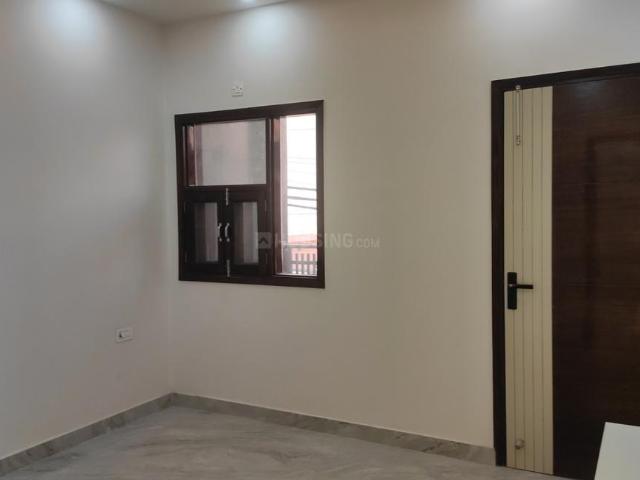 4 BHK Apartment in Sector 24 Rohini for resale New Delhi. The reference number is 19430343