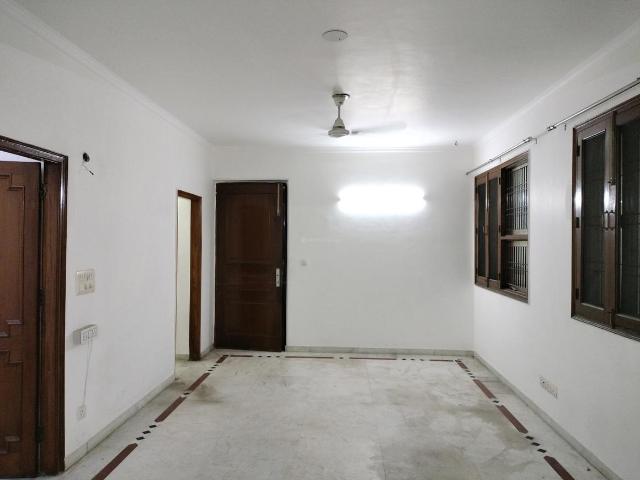 4 BHK Apartment in Sector 22 Dwarka for rent New Delhi. The reference number is 20911312
