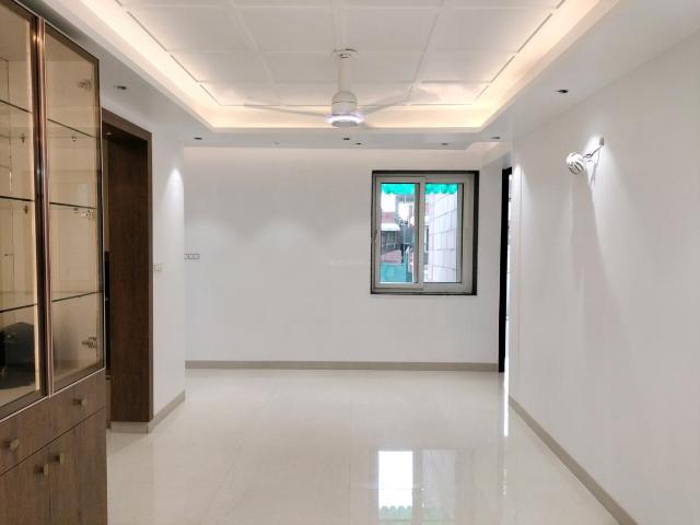 4 BHK Apartment in Sector 22 Dwarka for resale New Delhi. The reference number is 20642325