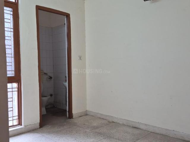 4 BHK Apartment in Sector 22 Dwarka for resale New Delhi. The reference number is 20818779