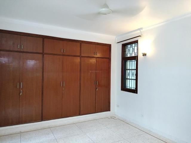 4 BHK Apartment in Sector 22 Dwarka for resale New Delhi. The reference number is 20911782