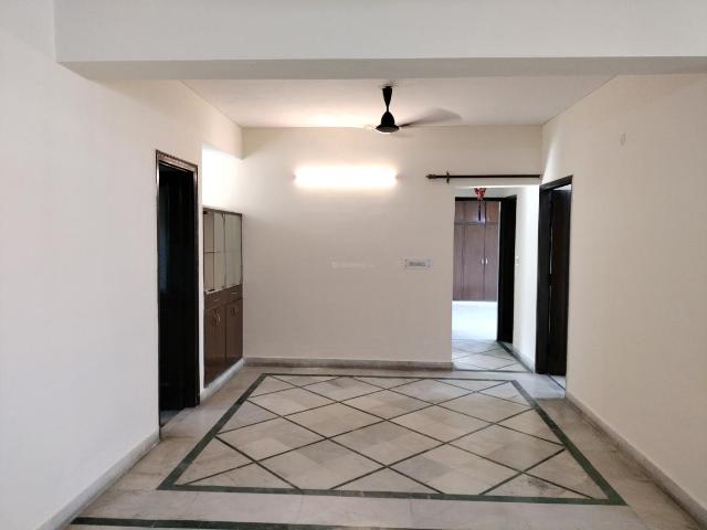 3 BHK Apartment in Sector 23 Dwarka for resale New Delhi. The reference number is 20268052