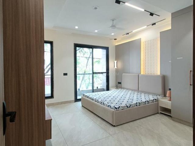 4 BHK Apartment in Sector 23 Dwarka for resale New Delhi. The reference number is 20414945
