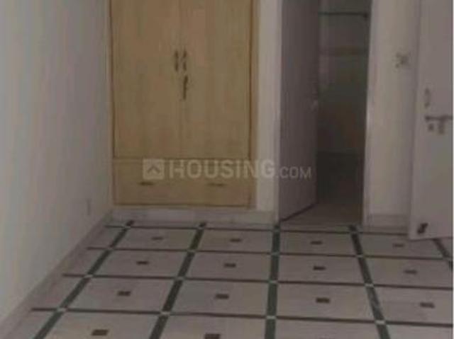 4 BHK Apartment in Sector 2 Dwarka for resale New Delhi. The reference number is 20776473