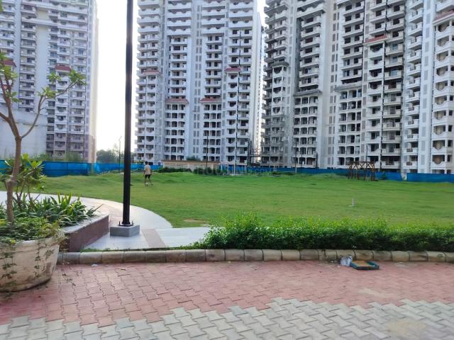 4 BHK Apartment in Sector 37D for resale Gurgaon. The reference number is 20247843