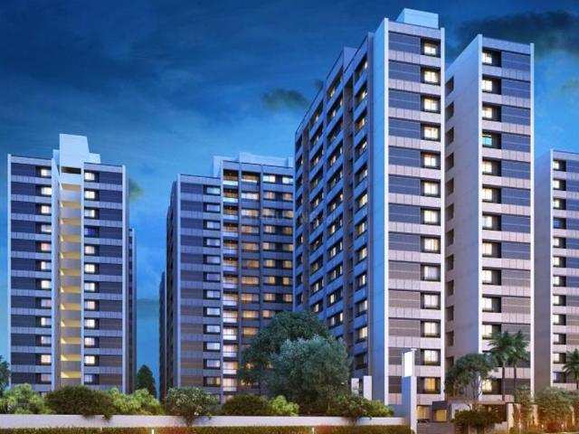 4 BHK Apartment in Sector 45 for resale Noida. The reference number is 17301245