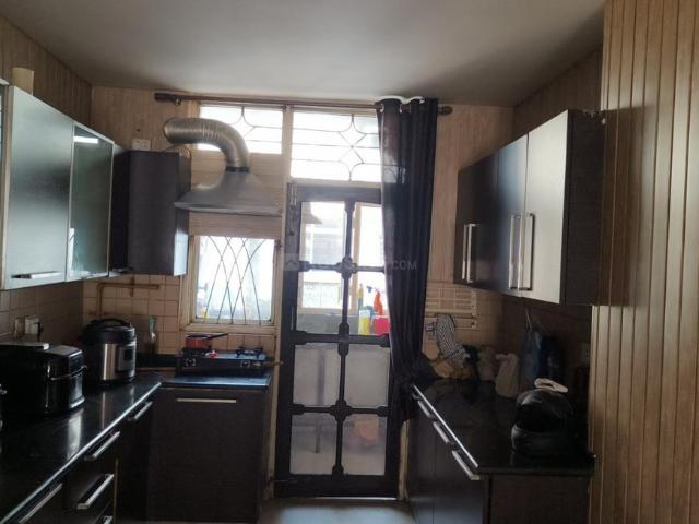 4 BHK Apartment in Sector 48 for rent Gurgaon. The reference number is 17649392