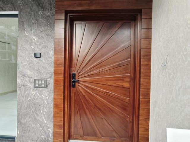 4 BHK Apartment in Sector 48 for resale Chandigarh. The reference number is 19306763