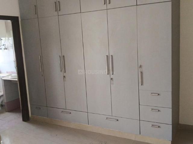 4 BHK Apartment in Sector 48 for resale Gurgaon. The reference number is 20307501