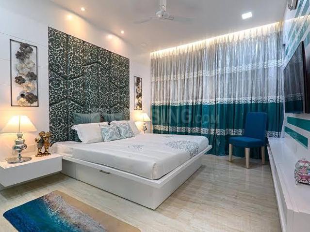 4 BHK Apartment in Sector 49 for resale Chandigarh. The reference number is 17768125