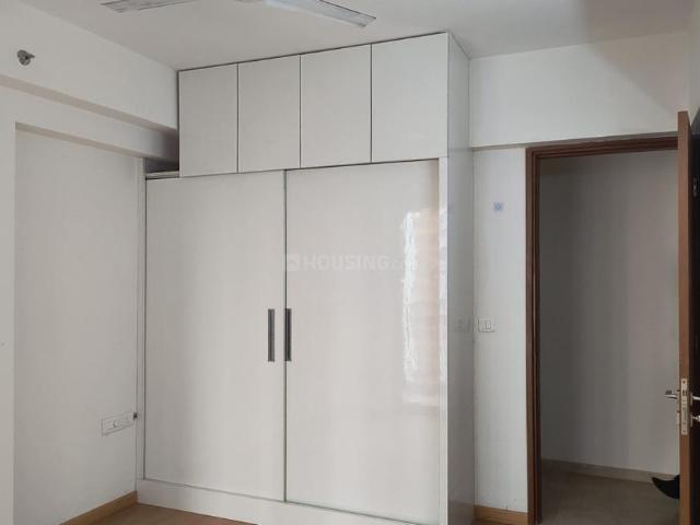 4 BHK Apartment in Sector 43 for rent Noida. The reference number is 20129099