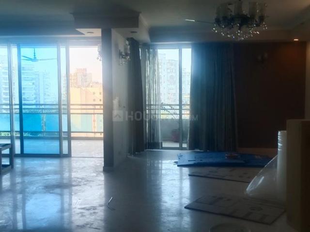 4 BHK Apartment in Sector 43 for rent Gurgaon. The reference number is 19036268