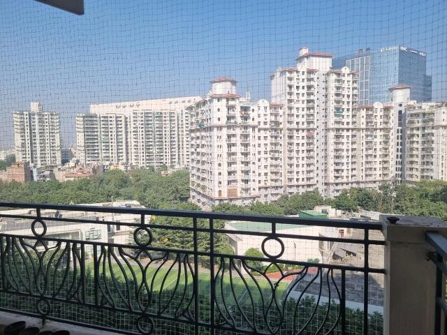 4 BHK Apartment in Sector 43 for rent Gurgaon. The reference number is 19218664