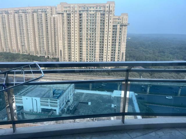 4 BHK Apartment in Sector 43 for rent Gurgaon. The reference number is 19367873