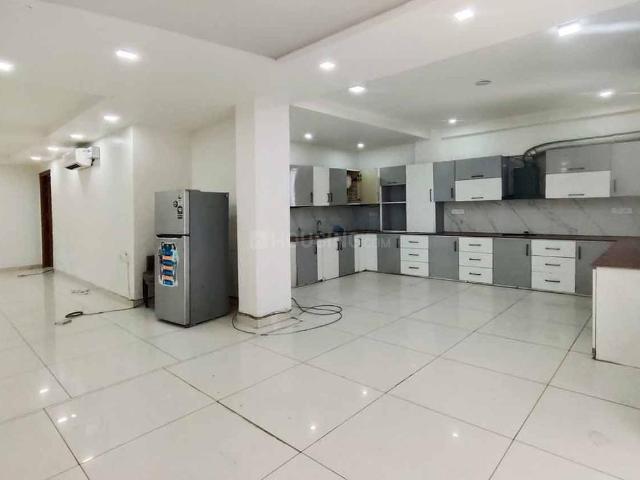 4 BHK Apartment in Sector 43 for rent Gurgaon. The reference number is 20111366
