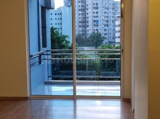 4 BHK Apartment in Sector 43 for resale Gurgaon. The reference number is 19870591