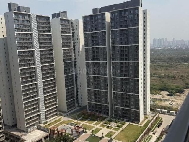 4 BHK Apartment in Sector 43 for resale Noida. The reference number is 20407169