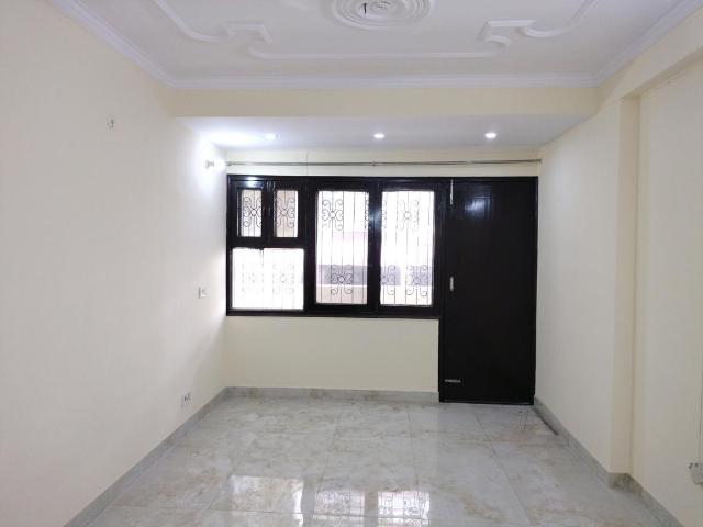 4 BHK Apartment in Sector 4 Dwarka for rent New Delhi. The reference number is 18464555