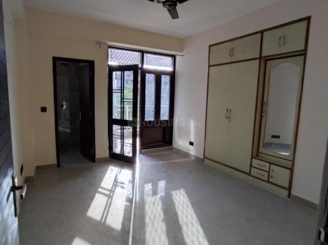 4 BHK Apartment in Sector 4 Dwarka for rent New Delhi. The reference number is 20145989