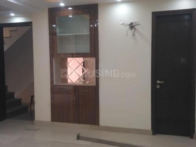 3 BHK Apartment in Sector 4 Dwarka for resale South West Delhi. The reference number is 17082841