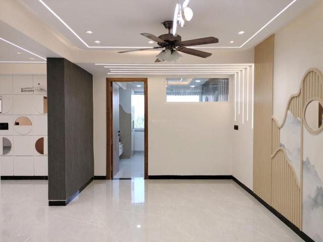 4 BHK Apartment in Sector 4 Dwarka for resale New Delhi. The reference number is 18824138