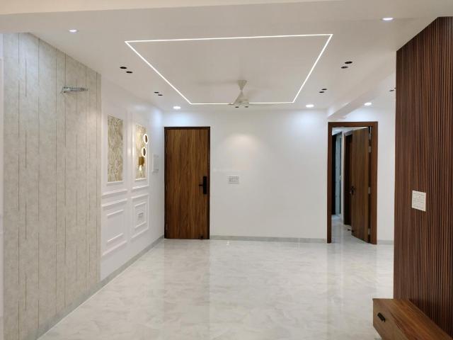 4 BHK Apartment in Sector 4 Dwarka for resale New Delhi. The reference number is 19827253