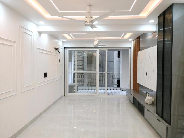 4 BHK Apartment in Sector 4 Dwarka for resale New Delhi. The reference number is 20754657