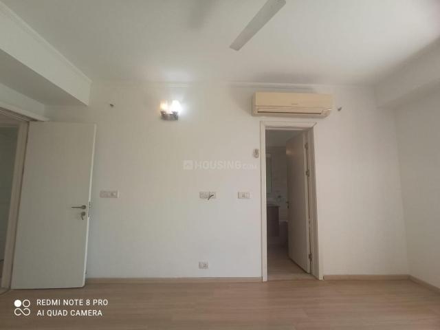 4 BHK Apartment in Sector 54 for rent Gurgaon. The reference number is 20405607
