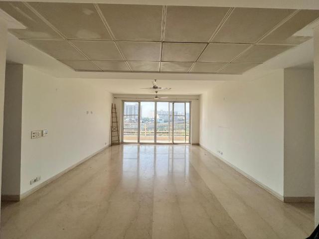 4 BHK Apartment in Sector 54 for rent Gurgaon. The reference number is 20561502