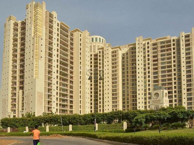 4 BHK Apartment in Sector 54 for rent Gurgaon. The reference number is 20930859
