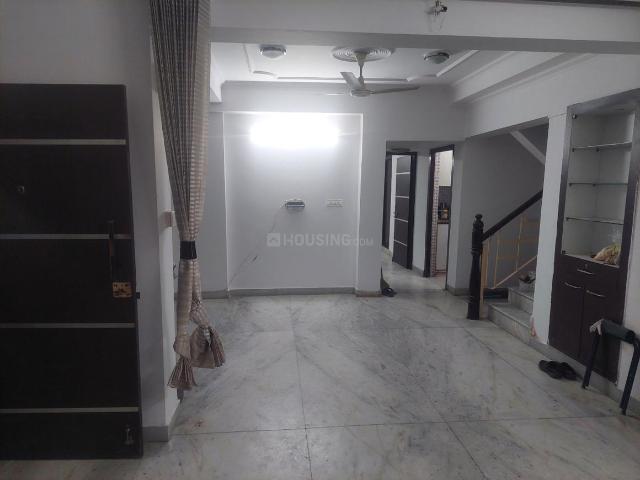 4 BHK Apartment in Sector 56 for resale Gurgaon. The reference number is 19930454