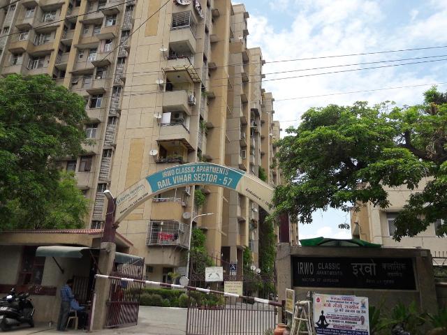 4 BHK Apartment in Sector 57 for resale Gurgaon. The reference number is 20139974